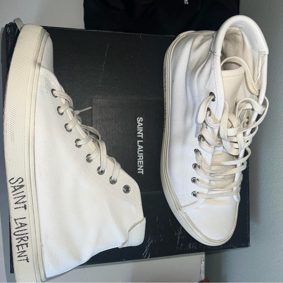Saint Laurent Black and White High-Top Sneakers - Picture 3 of 4